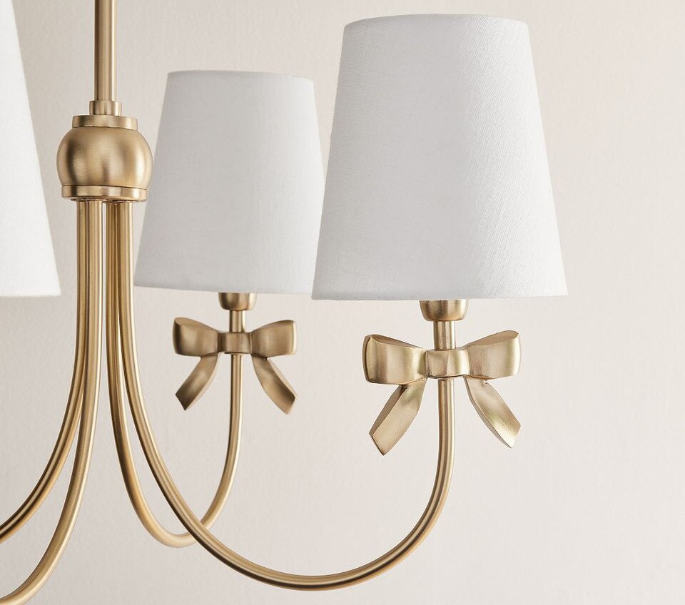 Ava Ribbon Chandelier (51 cm)