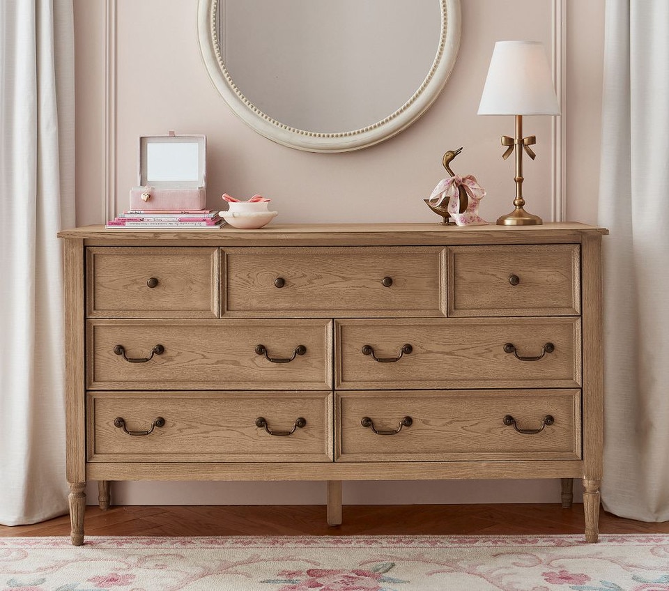 Blythe 7-Drawer Dresser (142 cm)
