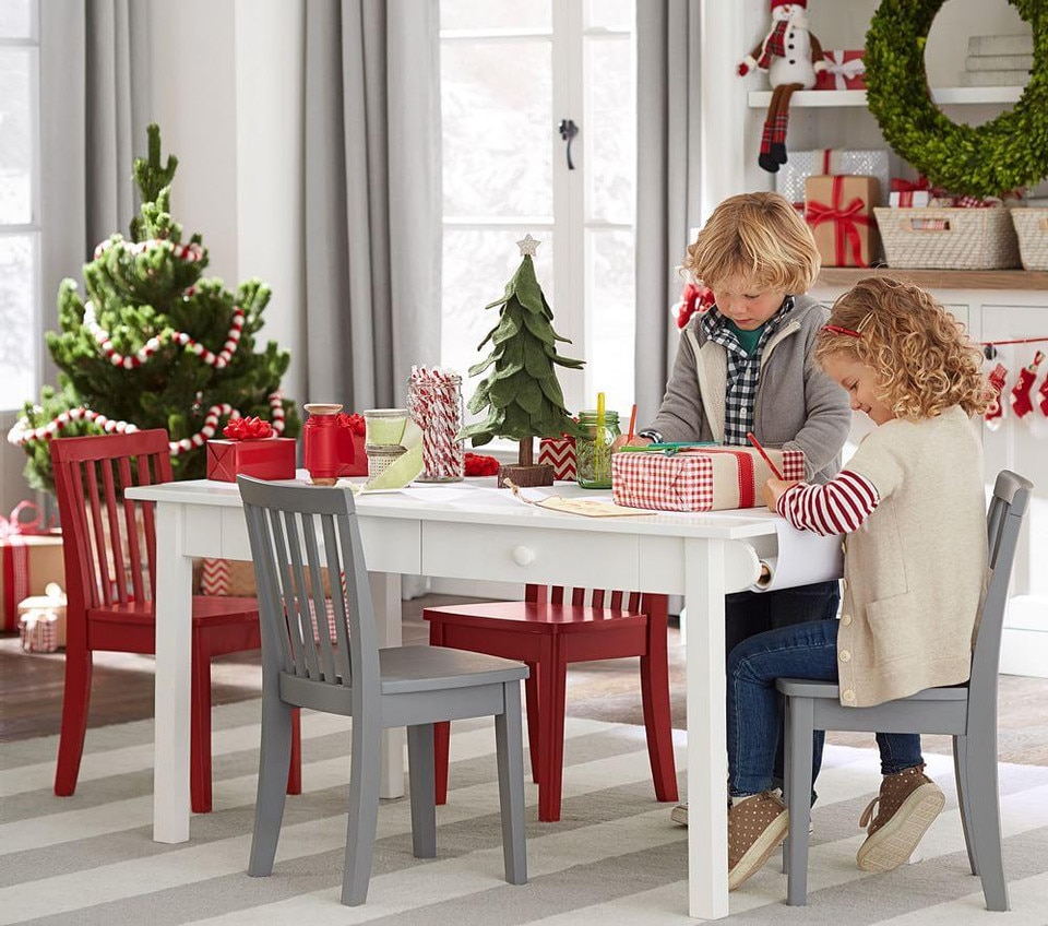 Carolina Craft Play Table