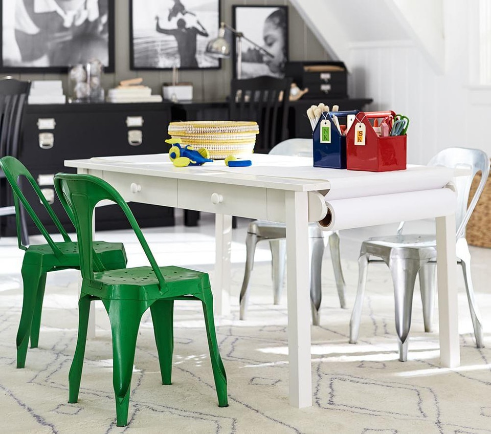 Carolina Craft Play Table