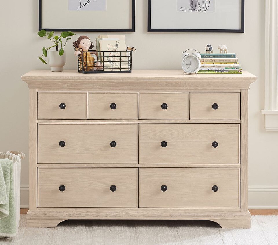 Larkin 8-Drawer Dresser (137 cm w x 53 cm d)