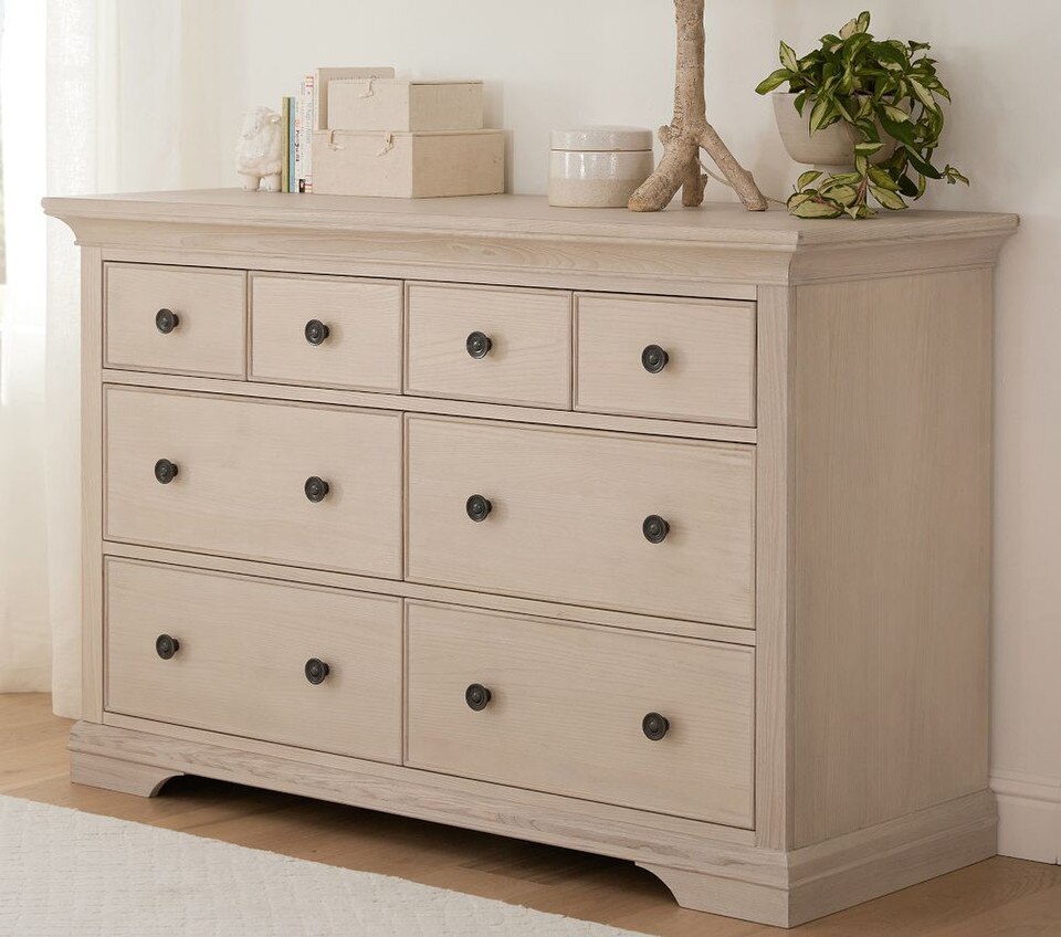 Larkin 8-Drawer Dresser (137 cm w x 53 cm d)