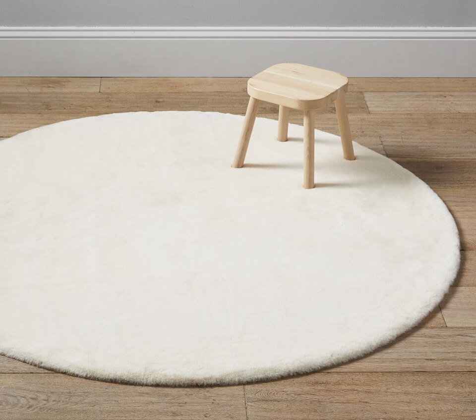 Machine Washable Faux Fur Nursery Round Rug