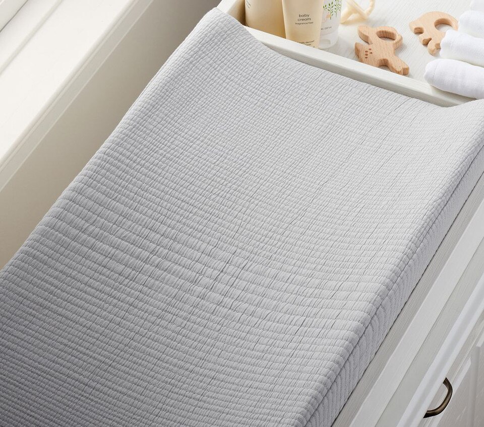west elm x pbk Organic Matelasse Changing Pad Cover