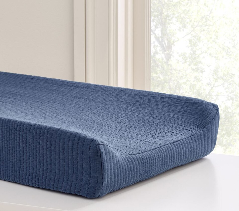west elm x pbk Organic Matelasse Changing Pad Cover