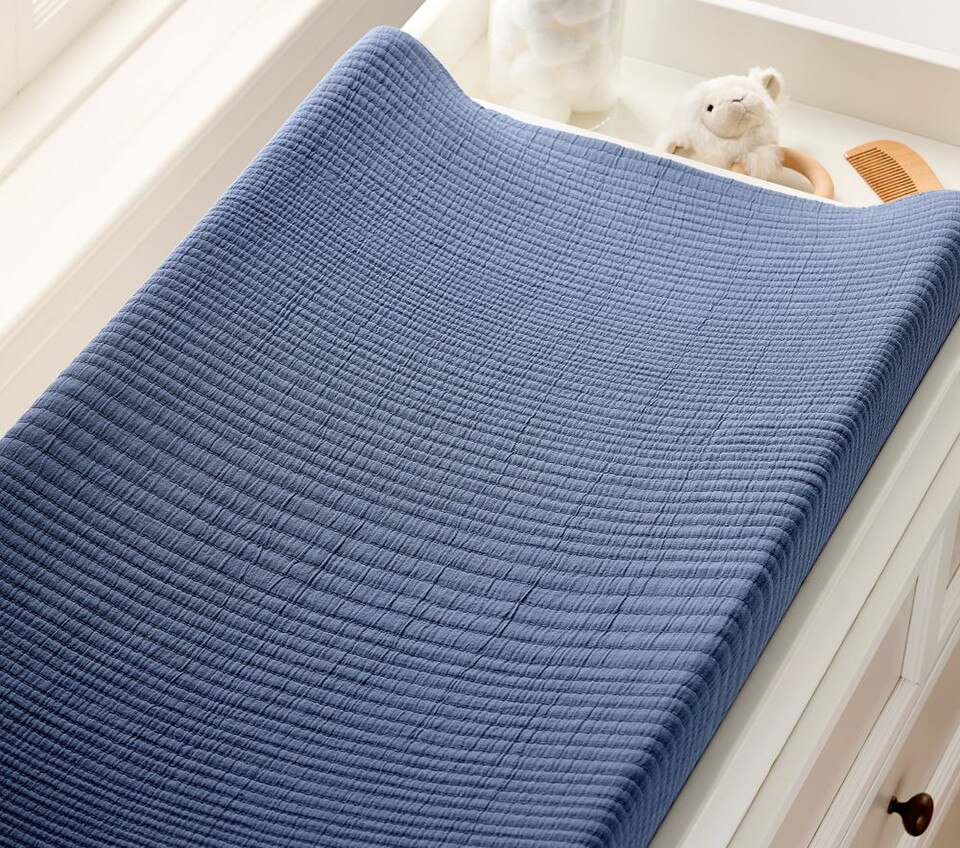 west elm x pbk Organic Matelasse Changing Pad Cover