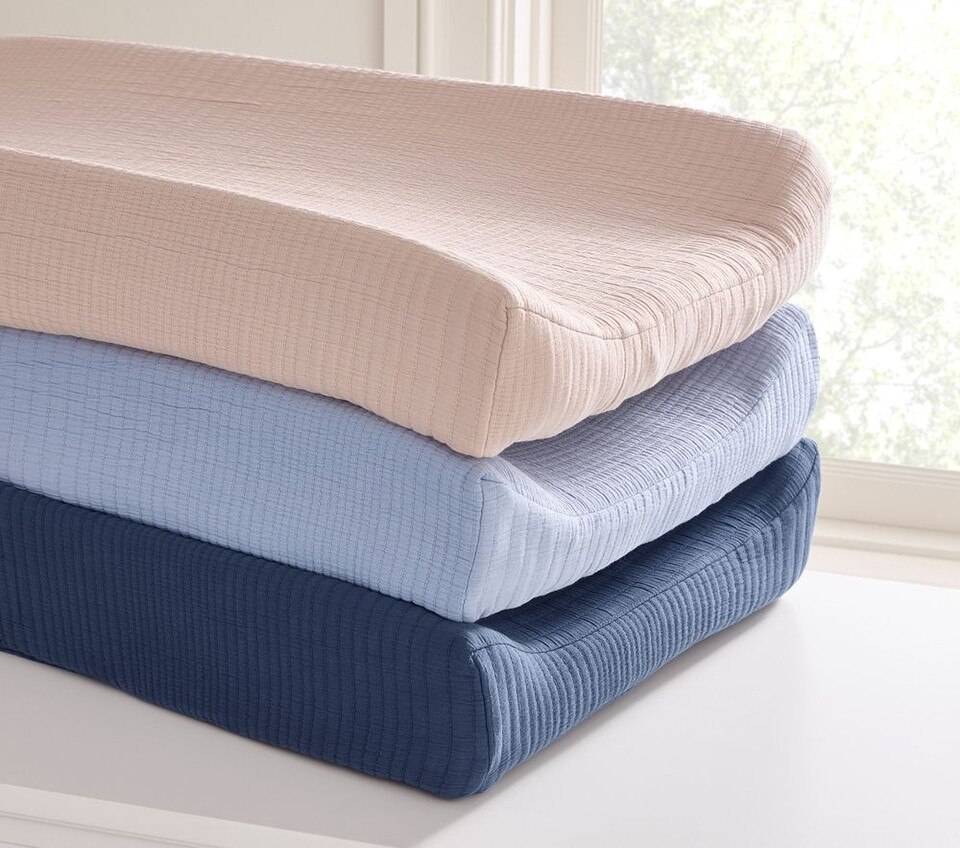 west elm x pbk Organic Matelasse Changing Pad Cover