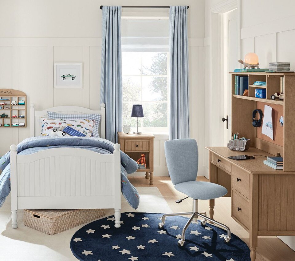Square Upholstered 4-Leg Desk Chair