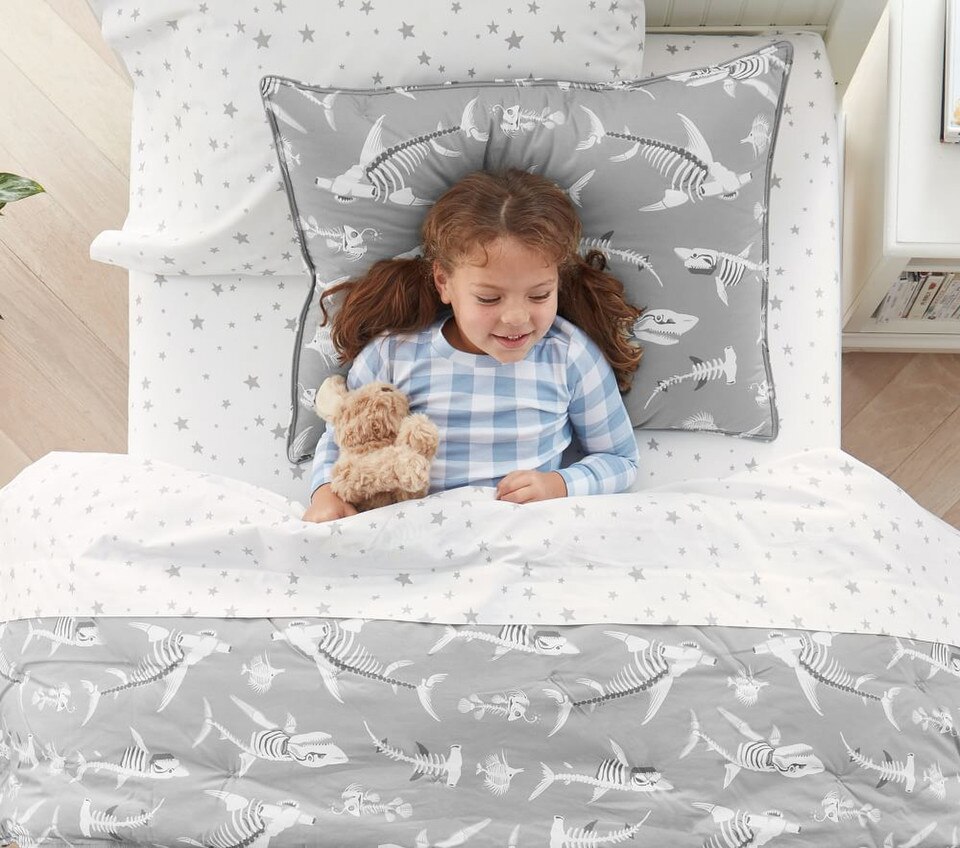 Organic Shining Star Glow-in-the-Dark Sheet Set & Pillowcases