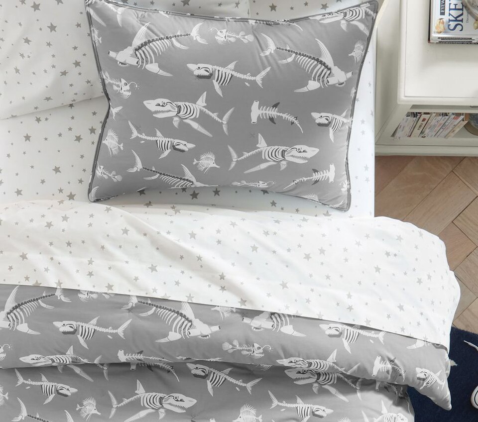 Organic Shining Star Glow-in-the-Dark Sheet Set & Pillowcases