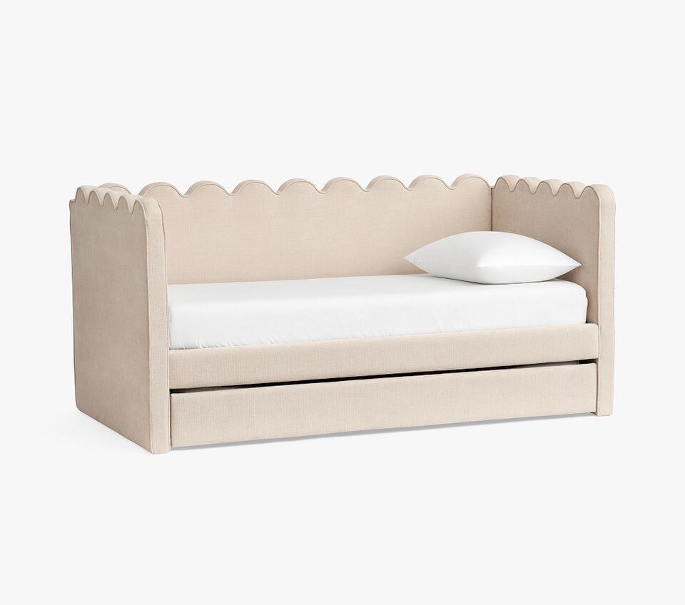 Pottery Barn Daybed With Trundle