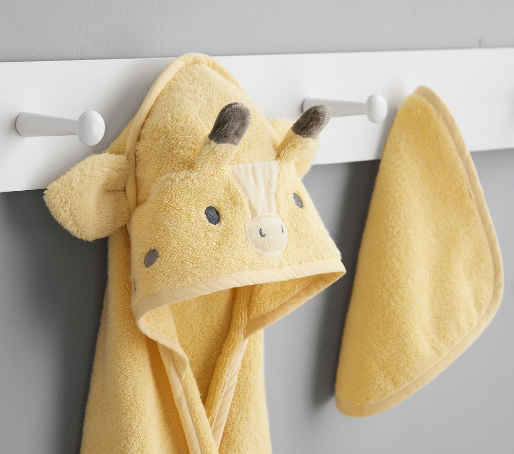 giraffe hooded towel