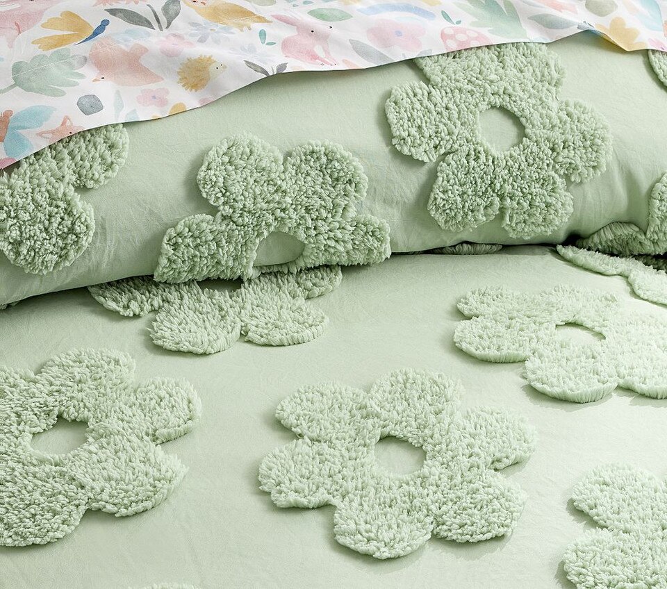 Textured Daisy Jacquard Quilt Cover & Pillowcases
