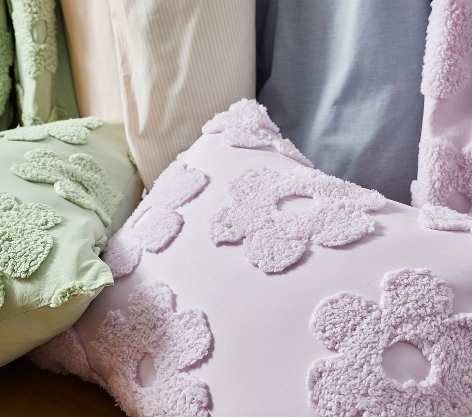 Textured Daisy Jacquard Quilt Cover & Pillowcases