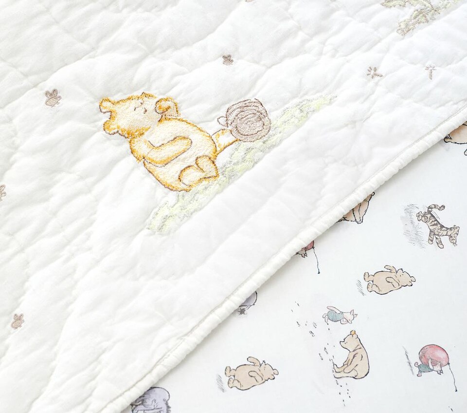 Disney Winnie the Pooh Toddler Comforter